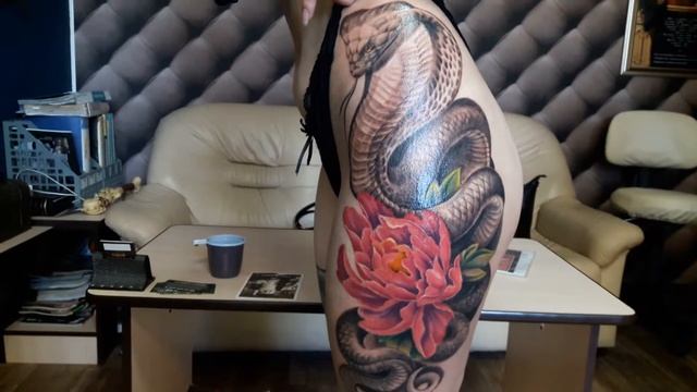 Татуировка "Кобра и цветок" смотреть онлайн