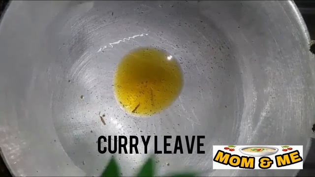 Bengali style crispy potato fry recipe / মুচমুচে আলু ভাজা / potato recipe mom and me cmi's смотреть онлайн