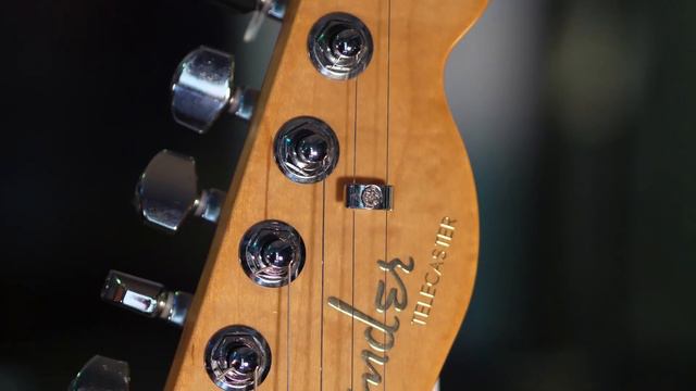 Fender American Ultra Telecaster Cobra Blue Sparkle 2011 | Demo By Paul Audia