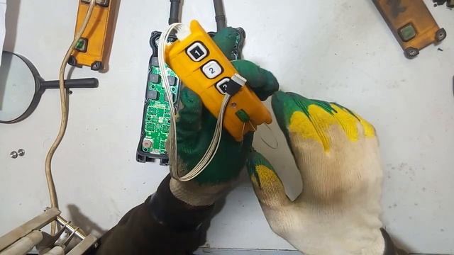 Перепрошивка программы радиопультов TELECRANE model: A24-6D копиром TELECRANE Copler: A-23/24. смотреть онлайн