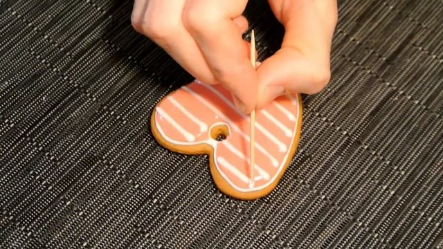 РОСПИСЬ ИМБИРНОГО ПЕЧЕНЬЯ смотреть онлайн