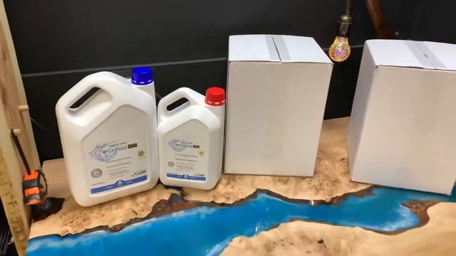 Эпоксидная смола Crystal resin PRO. 7,7 кг смола; 2,3 кг отвердитель. смотреть онлайн