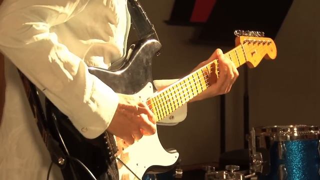 Eric Johnson at Saucer Studios, Austin TX смотреть онлайн
