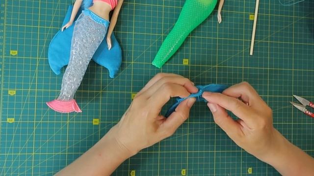 Русалки со свалки. Роблю нові хвостики русалонькам. Making mermaid tails. смотреть онлайн