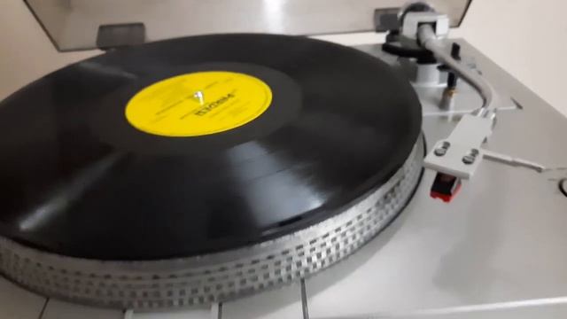 AKAI AP D40 Direct Drive Turntable Full Automatic How To Use And Connections ,Price IN HINDI смотреть онлайн