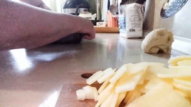 Эстафета Кухни мира Пеку 2 пирога Дешево и вкусно два сытных пирога ,за полтора часа. смотреть онлайн