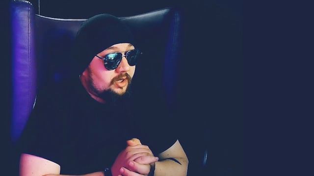 Как понять, что она тебя любит? смотреть онлайн