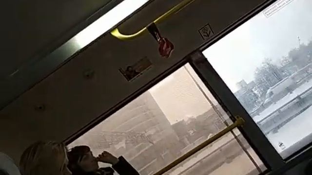 904 автобус вход во все двери, контролеры ГКУ и Мосгортранс и отсутствие валидаторов смотреть онлайн