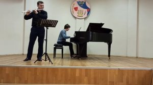 И.С.Бах.«Ария» из Оркестровой Сюиты No.3/Романов Василий(флейта), Хисамова Наталья (фортепиано).
