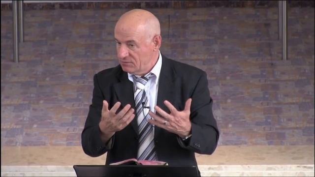 Д-р  Отто Вендель: 