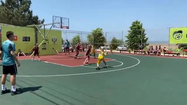 Мини-баскет. Semi-Final. Стремление vs. Русичи смотреть онлайн