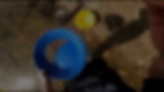 DÉCOUVERTE D'OR DANS UNE RIVIÈRE CHERCHEUR D'OR EN FRANCE ORPAILLAGE GOLD PANNING смотреть онлайн