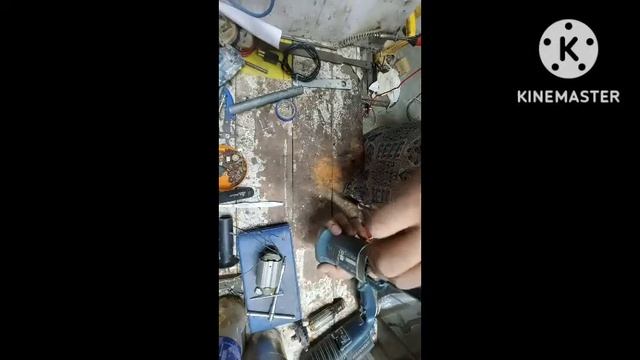 Bosch Grinder 9-125 Repear смотреть онлайн