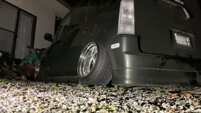 toyota bB scion xb エアサス上げ下げする動画? смотреть онлайн