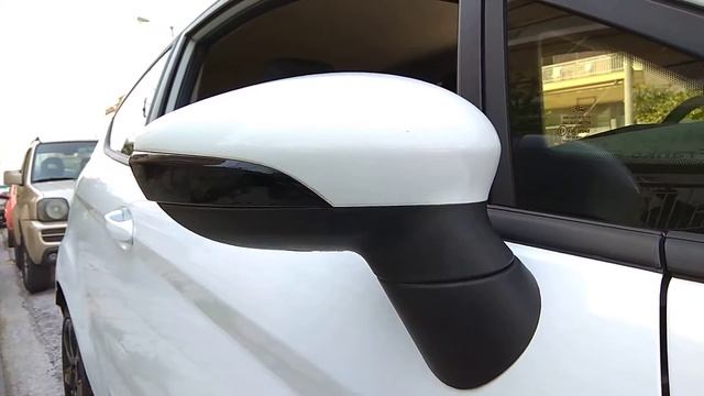 Ford Fiesta MK7 Dynamic indicators смотреть онлайн