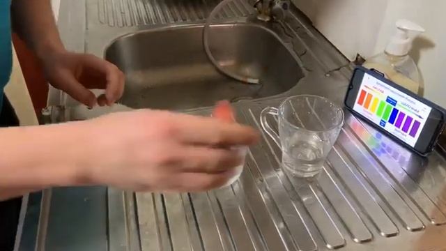 Опыты с водой | Проверка воды из скважины. Шок! смотреть онлайн