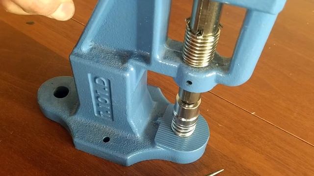 How to cover a button for docker cap смотреть онлайн