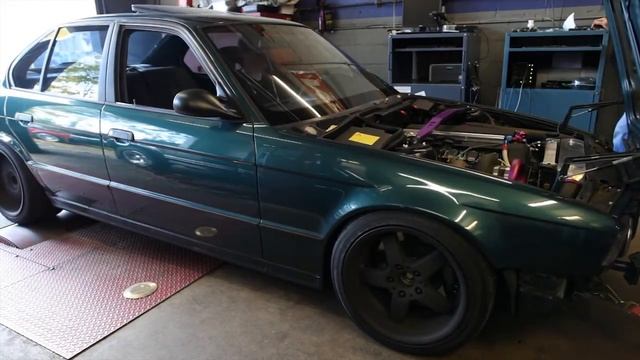 E34 525i 2.8L 685 RWHP on 93 octane and 50:50 Water Meth смотреть онлайн