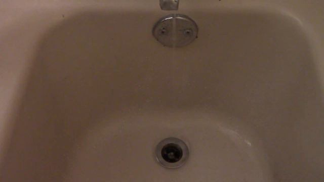 Bathtub Drain Cleaner - Slow Draining Bathtub смотреть онлайн