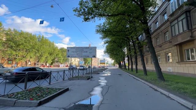 RUSSIA, SAINT-PETERSBURG. WALKING FROM THE METRO "NARVSKAYA" TO THE KIROVSKY PLANT смотреть онлайн