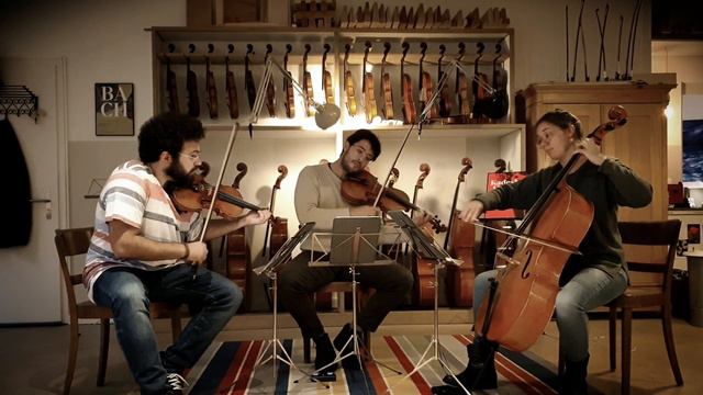 J.S.BACH | Kadesha, Hernàn, Hunter | Three-part Invention in C BWV 787 смотреть онлайн
