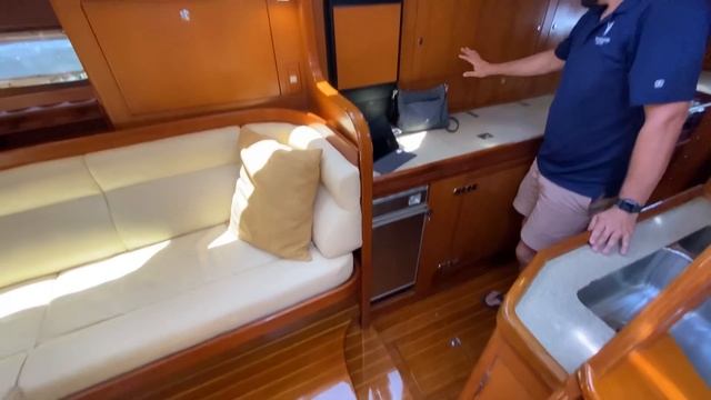 Hylas 54 Centerboard 2004 TARA For Sale - WALKTHROUGH AND REVIEW смотреть онлайн