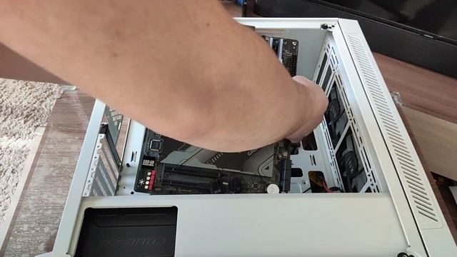 Апгрейд ПК - установка - I7 13700K - GIGABYTE Z790 GAMING X AX - ADATA XPG Lancer RGB DDR5 - ч. 1-я смотреть онлайн