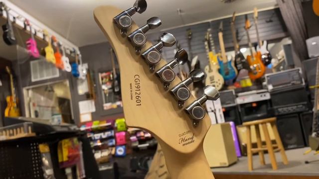 Honest Review: C&G Thunder Solid Ash Tele Style Guitar for under $200! смотреть онлайн