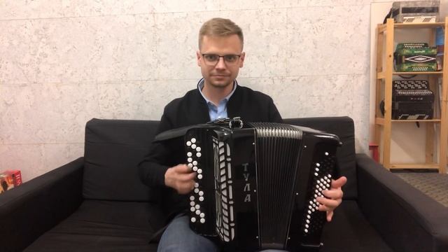 10 способов сыграть КОРОБЕЙНИКИ на баяне смотреть онлайн