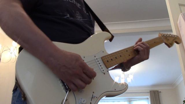 Fender Mexican Classic Series 70's Olympic White Strat смотреть онлайн