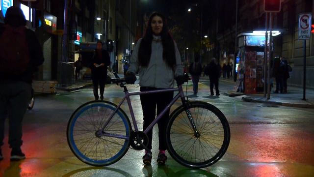 Video Retrato Vol.01 Stgo, Chile STGOcustomBikes смотреть онлайн