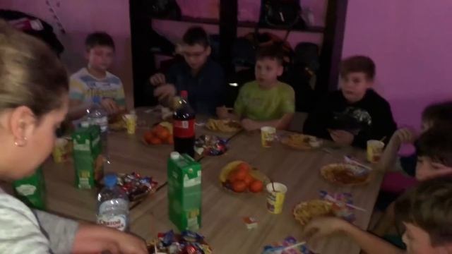 МОЙ ДЕНЬ РОЖДЕНИЯ МНЕ 12 ЛЕТ СПРАВЛЯЕМ В ЯРКО ПАРКЕ смотреть онлайн