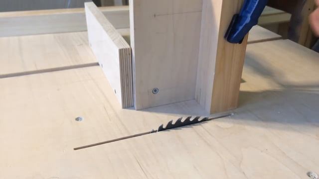 Шип-паз столярное соединение . Кондуктор для изготовление шипа.