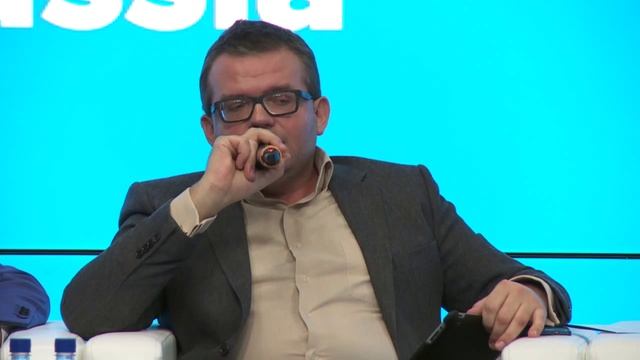 Арсений Недяк, Минкомсвязи России, на Форуме "Индустриальный интернет вещей" смотреть онлайн