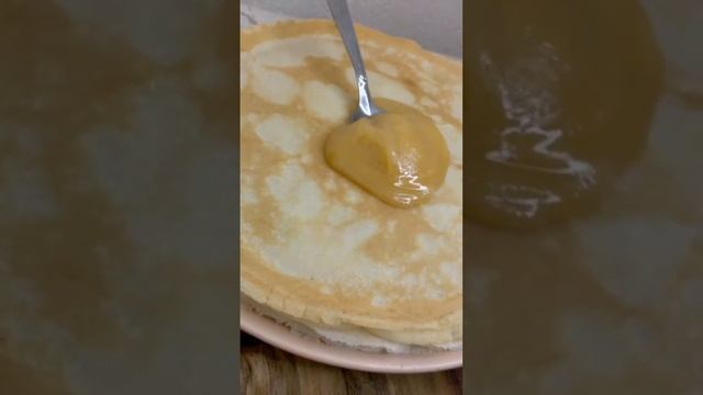 БЛИНЧИКИ С ИКРОЙ И СМЕТАНКОЙ????‼️#блинчики#блинчикисначинкой#сметанка#блины смотреть онлайн