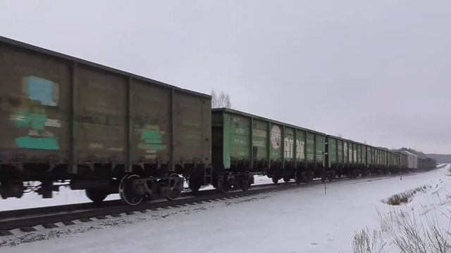 Тепловоз 3ТЭ10У-0076 с грузовым поездом. Перегон Наб.челны-Тихоново. смотреть онлайн