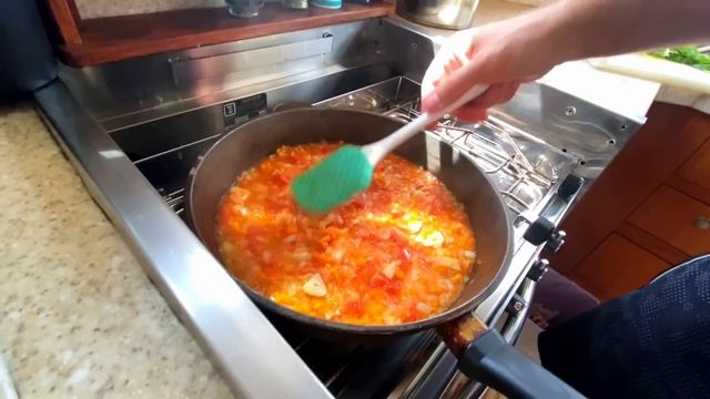 Вокруг Европы по воде (эпизод 71: Где то на берегах Испании...) смотреть онлайн