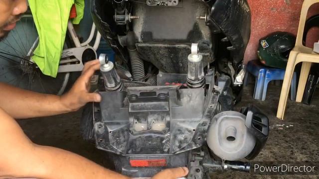 Yamaha Nmax: rear fender replace смотреть онлайн