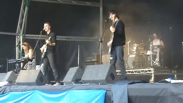Wickerman Festival 2008 KING KAYAK 'A loved B but...' смотреть онлайн