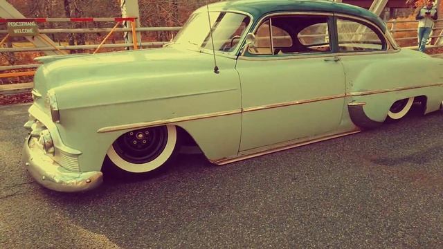 Full Custom 1953 Chevy 210 In The Hills смотреть онлайн