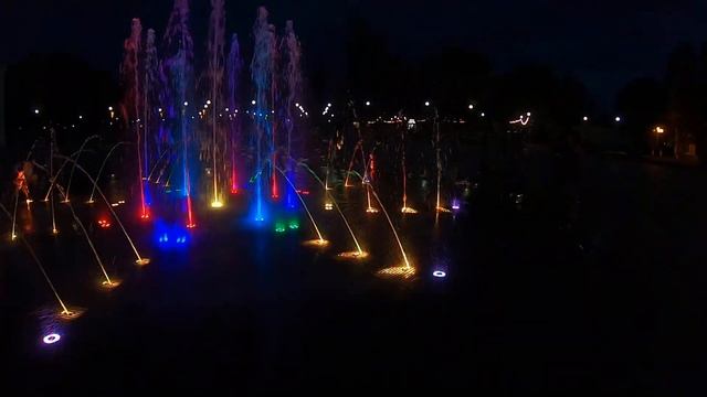 Фонтан в парке г. Абинск#Вечер 21:00#Краснодарский край# смотреть онлайн