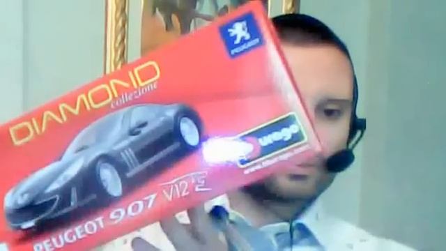 Audi TT RS-Peugeot 907 v12-Fiat 500 Abarth 1/18 Burago смотреть онлайн