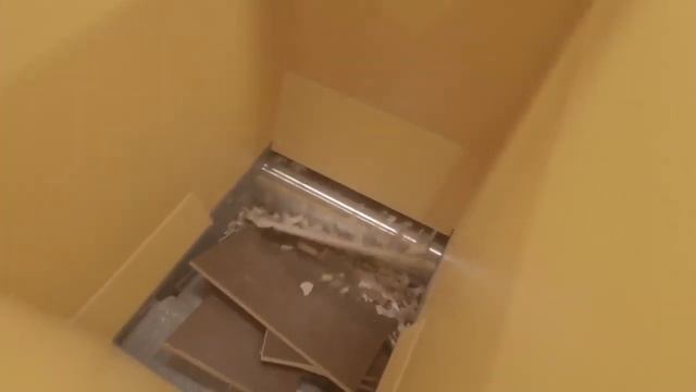 ДРОБЛЕНИЕ ВЕЩЕЙ В ШРЕДЕРЕ. Дробилка шредерного типа UNTHA LR 630 | ЖРЕТ ОТХОДЫ ПРОИЗВОДСТВА смотреть онлайн