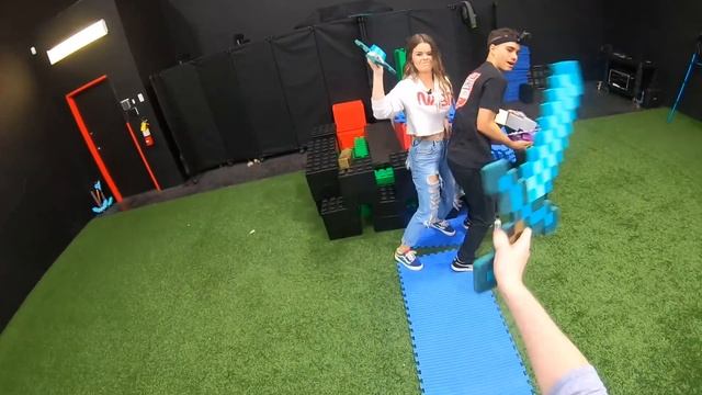 NERF Minecraft Bed Wars IN REAL LIFE Challenge! смотреть онлайн