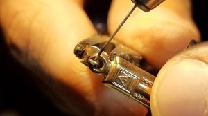 Ремонтируем протертый золотой крестик