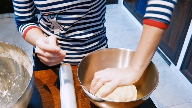 ВОЗДУШНАЯ ХАЛА - рецепт от ЭЙНАТ КЛЯЙН. Традиционный пятничный домашний хлеб в духовке. смотреть онлайн