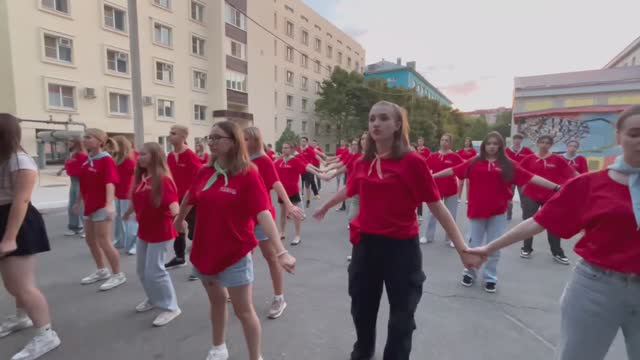 Флешмоб "Движение первых" смотреть онлайн