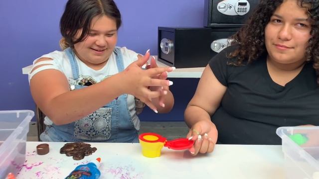 Don’t Unlock the Wrong Mystery Safe Slime Challenge! смотреть онлайн