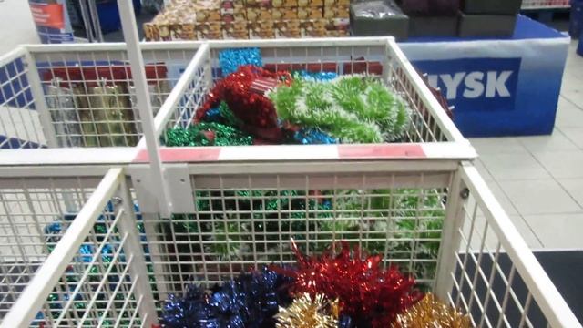Рождественские товары в магазине JYSK в Таллине. Часть 2 смотреть онлайн