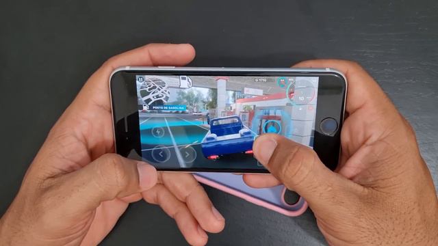 TESTEI CARX STREET NO IPHONE SE 2020 - RODOU TRANQUILO? JOGO BOM VIU смотреть онлайн